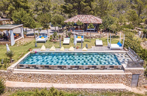 Sant Antoni de Portmany Villa | 350 m² Villa ∙ 5 bedrooms ∙ 10 guests