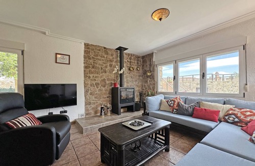 Tera House | 350 m² House ∙ 4 bedrooms ∙ 9 guests