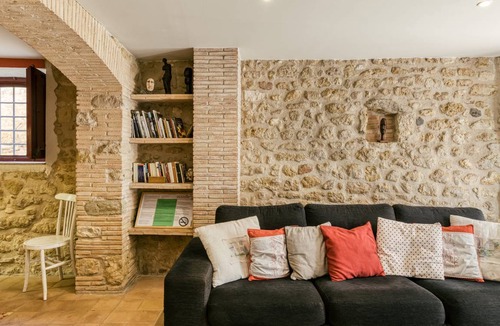 Orriols House | 350 m² House ∙ 7 bedrooms ∙ 18 guests