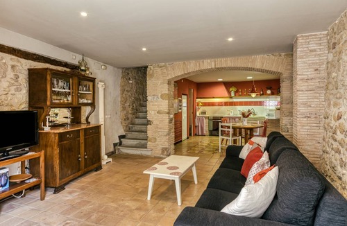 Orriols House | 350 m² House ∙ 7 bedrooms ∙ 18 guests