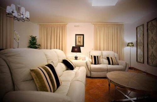 Noguerones House | 350 m² House ∙ 9 bedrooms ∙ 18 guests