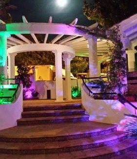 Noguerones House | 350 m² House ∙ 9 bedrooms ∙ 18 guests