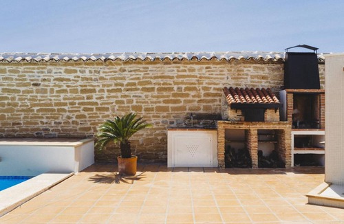 Porcuna Villa | 350 m² Villa ∙ 7 bedrooms ∙ 16 guests