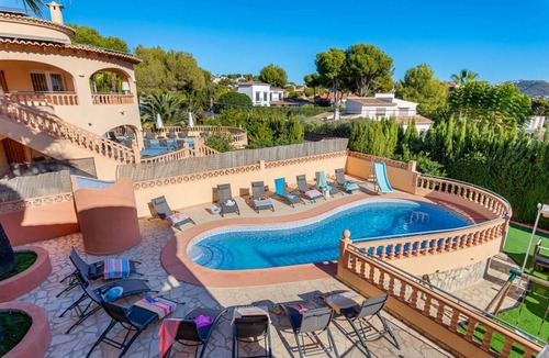Moravit Villa | 350 m² Villa ∙ 7 bedrooms ∙ 14 guests