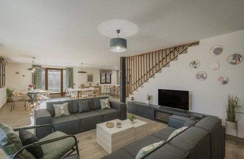 Peguerinos Villa | 360 m² Villa ∙ 10 bedrooms ∙ 23 guests