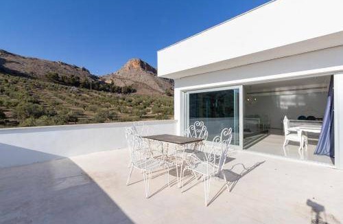 Atarfe Villa | 360 m² Villa ∙ 4 bedrooms ∙ 10 guests