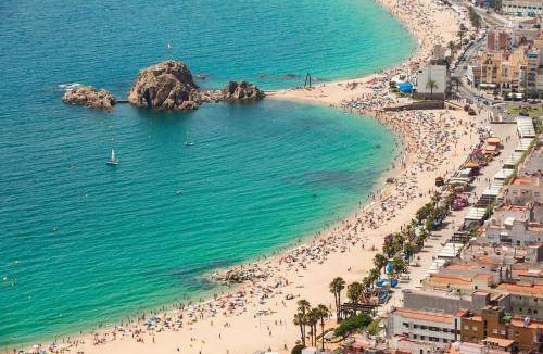 Riells i Viabrea Apartment | 380 m² Apartment ∙ 7 bedrooms ∙ 24 guests