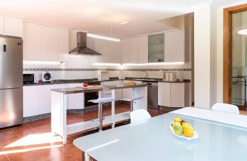 Saians House | 380 m² House ∙ 6 bedrooms ∙ 13 guests