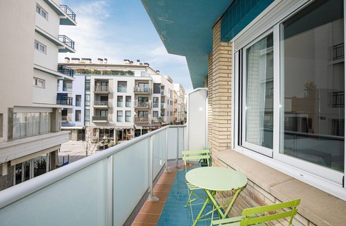 Roses Town Center Apartment | 4 bedroom cozy apartment in Roses