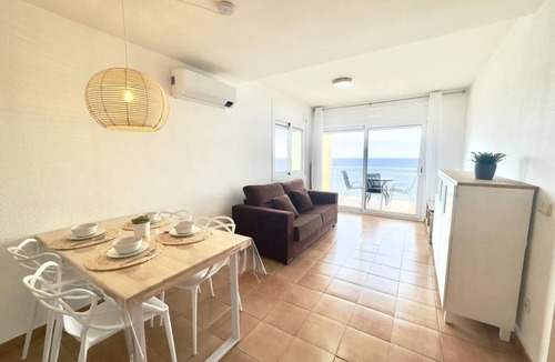 Almadraba-Canyelles Apartment | 40 m² Apartment ∙ 1 bedroom ∙ 4 guests