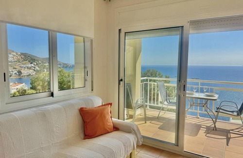 Almadraba-Canyelles Apartment | 40 m² Apartment ∙ 1 bedroom ∙ 4 guests