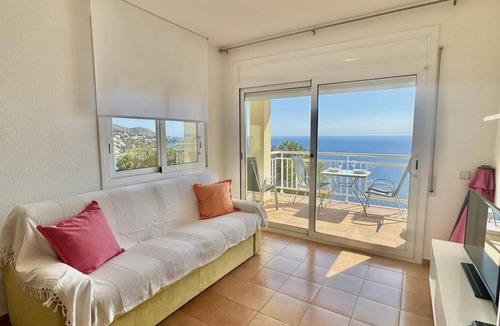 Almadraba-Canyelles Apartment | 40 m² Apartment ∙ 1 bedroom ∙ 4 guests