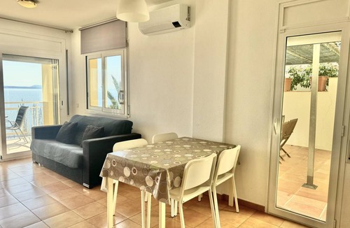 Almadraba-Canyelles Apartment | 40 m² Apartment ∙ 1 bedroom ∙ 4 guests