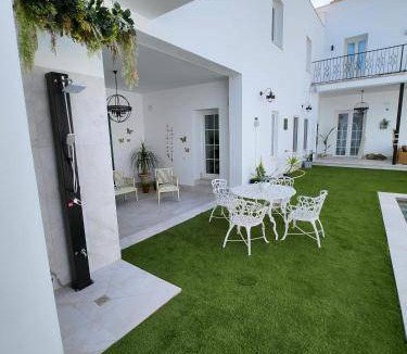 Medina de las Torres Hotel | 40 m² Hotel ∙ 4 guests