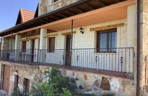 Rabanera del Pinar House | 400 m² House ∙ 8 bedrooms ∙ 16 guests