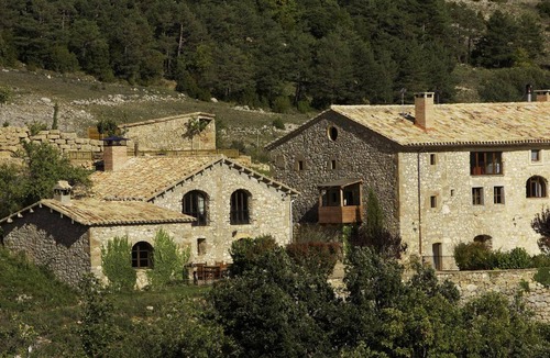 Lladurs House | 400 m² House ∙ 11 bedrooms ∙ 22 guests