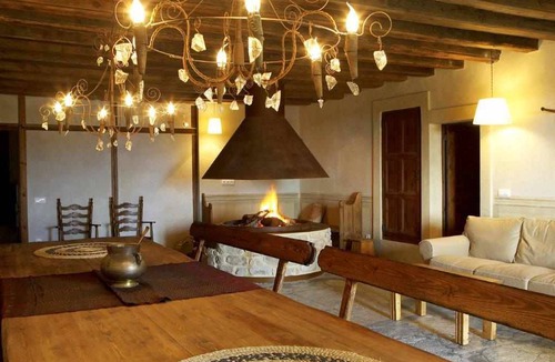 Lladurs House | 400 m² House ∙ 11 bedrooms ∙ 22 guests