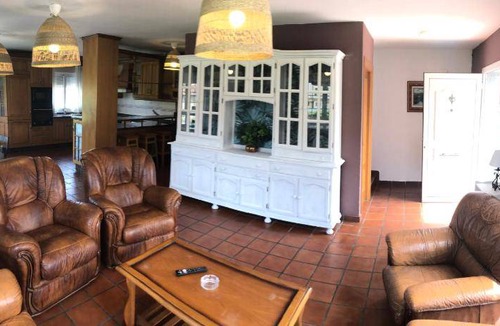 Nueva House | 400 m² House ∙ 5 bedrooms ∙ 12 guests