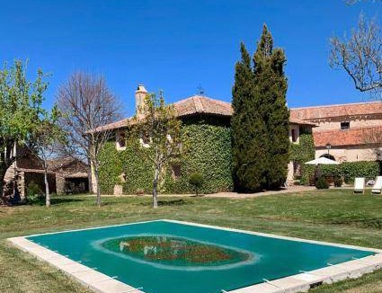 Pelayos del Arroyo Villa | 400 m² Villa ∙ 6 bedrooms ∙ 10 guests
