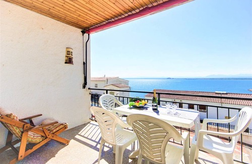 Almadraba-Canyelles Apartment | 42 m² Apartment ∙ 1 bedroom ∙ 4 guests