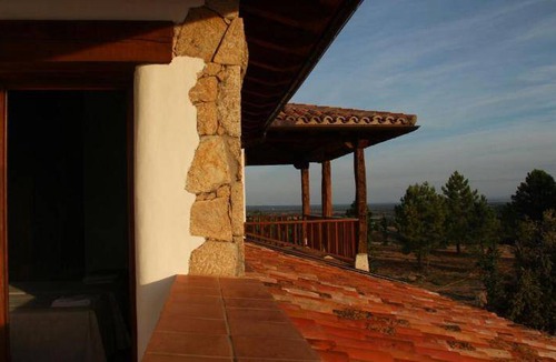 Villanueva De La Vera Bed & Breakfast | 420 m² Bed and breakfast ∙ 7 bedrooms ∙ 16 guests