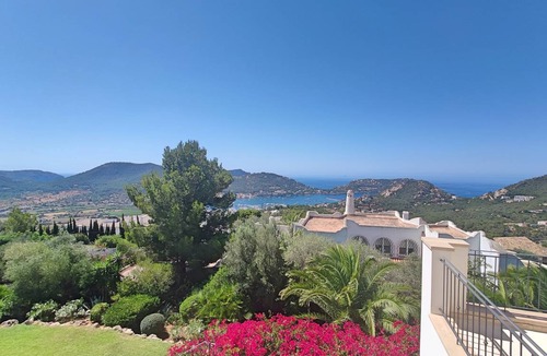 Port d'Andraitx House | 420 m² House ∙ 4 bedrooms ∙ 8 guests