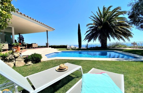 Castell-Platja d'Aro Villa | 431 m² Villa ∙ 6 bedrooms ∙ 12 guests