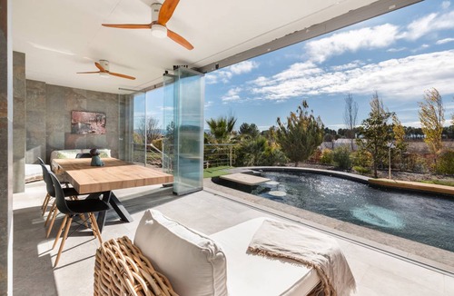 Caravaca de la Cruz Ski Chalet | 450 m² Chalet ∙ 3 bedrooms ∙ 8 guests