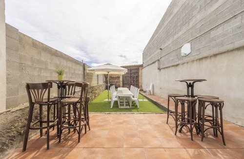 Maials House | 450 m² House ∙ 6 bedrooms ∙ 17 guests