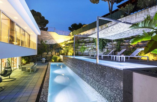 Calonge Villa | 450 m² Villa ∙ 4 bedrooms ∙ 8 guests