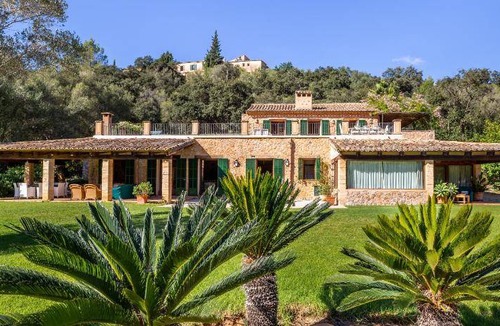 Esporles Villa | 450 m² Villa ∙ 6 bedrooms ∙ 11 guests