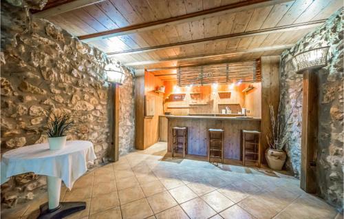 Les Coves de Vinroma House | 5 Bedroom Cozy Home In Les Coves De Vinromá