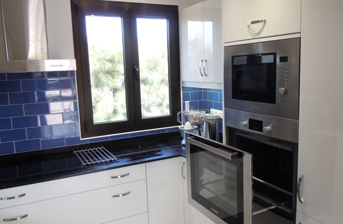 Lajares Villa | 5* spacious and secluded villa. Hot tub & heated pool. 10 mins walk to Lajares.