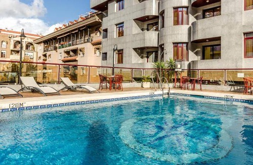 Jaen Apartment | 50 m² Apartment ∙ 127 guests
