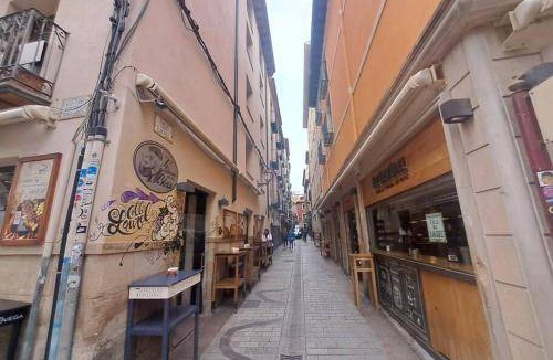 Logrono Historic Centre Apartment | 50 m² Apartment ∙ 2 bedrooms ∙ 5 guests