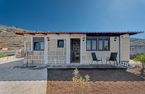 Valle de San Lorenzo House | 50 m² Finca ∙ 1 bedroom ∙ 2 guests