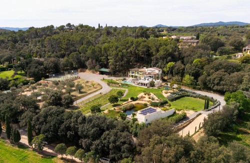 Rupia House | 500 m² House ∙ 5 bedrooms ∙ 14 guests
