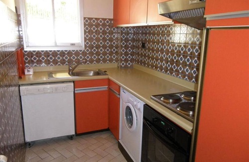 Font-Romeu-Odeillo-Via Apartment | 50m from resort center, view forest, tv, ski locker, 16m², Font Romeu