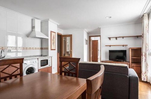 Burgos Apartment | 59 m² Apartment ∙ 2 bedrooms ∙ 127 guests