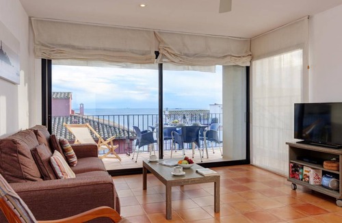 Calella de Palafrugell Apartment | 60 m² Apartment ∙ 2 bedrooms ∙ 4 guests