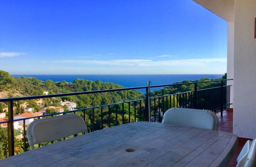 Canyelles Apartment | 60 m² Apartment ∙ 2 bedrooms ∙ 4 guests