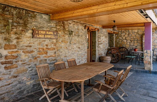 Villacibran House | 600 m² House ∙ 5 bedrooms ∙ 11 guests