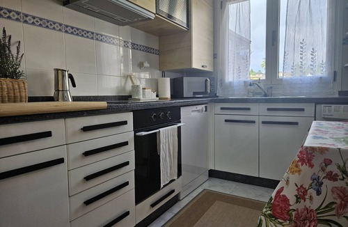 Las Campas y San Claudio Apartment | 645A Coqueto apartamento en Oviedo
