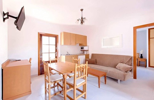Es Figueral Beach Apartment | 65 m² Apartment ∙ 2 bedrooms ∙ 5 guests