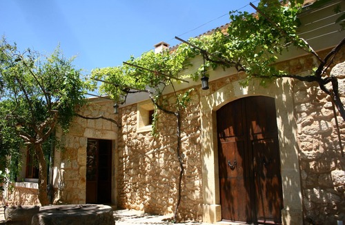 Consell Villa | 6bedroom+6bathroom, Alaró, Train, AC, Wifi, Big Pool, BBQ, Sierra Tramuntana