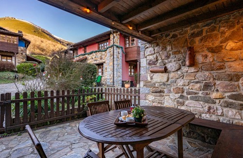 Quiros House | 70 m² House ∙ 2 bedrooms ∙ 6 guests