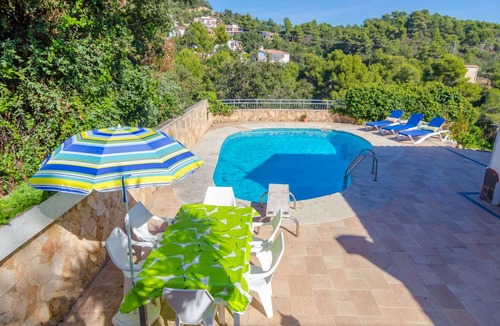 Canyelles Villa | 70 m² Villa ∙ 3 bedrooms ∙ 6 guests