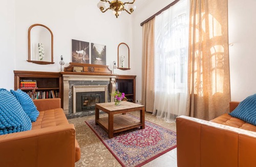 Cabrils Villa | 700 m² Villa ∙ 6 bedrooms ∙ 12 guests