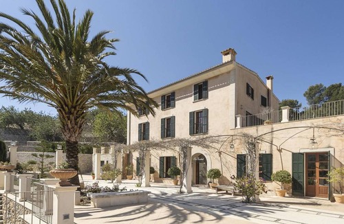 Calvia Villa | 700 m² Villa ∙ 6 bedrooms ∙ 12 guests