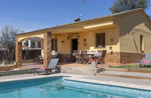 Sils Other | 75 m² Accommodation ∙ 3 bedrooms ∙ 6 guests